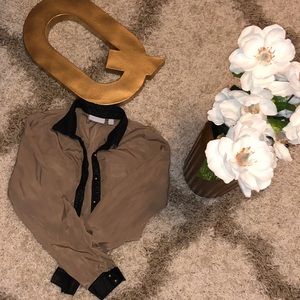 NY&CO button down taupe blouse w/ leather trim